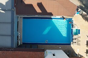 Grand Villa Sol Apart