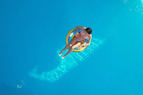 Grand Villa Sol Apart