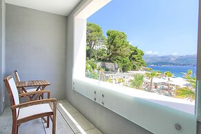 Kalamota Beach House