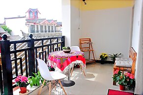 Shi Lin family folk inn