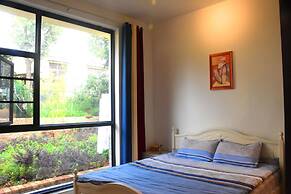 Shi Lin family folk inn