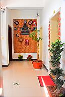 Shi Lin family folk inn