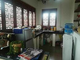 Shi Lin family folk inn