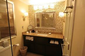 Interlaken Inn & Resort