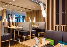 Holiday Inn Warsaw City Centre by IHG