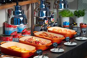 Holiday Inn Warsaw City Centre by IHG