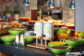 Holiday Inn Warsaw City Centre by IHG