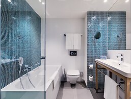 Holiday Inn Warsaw City Centre by IHG