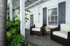 Alexanders Guesthouse - Adult Exclusive, LGBTQ Friendly