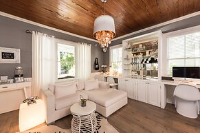 Alexanders Guesthouse - Adult Exclusive, LGBTQ Friendly