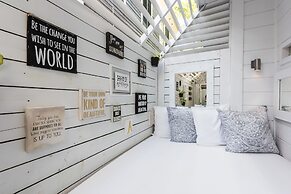 Alexanders Guesthouse - Adult Exclusive, LGBTQ Friendly