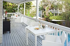 Alexanders Guesthouse - Adult Exclusive, LGBTQ Friendly