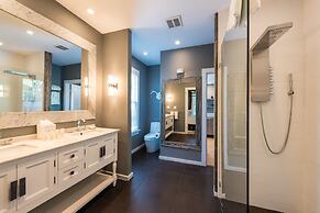 Alexanders Guesthouse - Adult Exclusive, LGBTQ Friendly