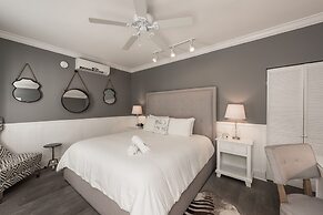 Alexanders Guesthouse - Adult Exclusive, LGBTQ Friendly