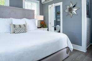 Alexanders Guesthouse - Adult Exclusive, LGBTQ Friendly