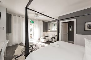 Alexanders Guesthouse - Adult Exclusive, LGBTQ Friendly