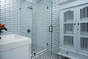 Alexanders Guesthouse - Adult Exclusive, LGBTQ Friendly