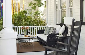 Alexanders Guesthouse - Adult Exclusive, LGBTQ Friendly