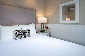 Alexanders Guesthouse - Adult Exclusive, LGBTQ Friendly