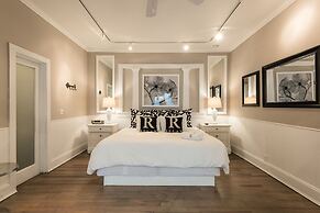 Alexanders Guesthouse - Adult Exclusive, LGBTQ Friendly