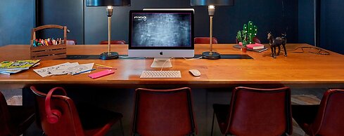 Moxy Denver Cherry Creek