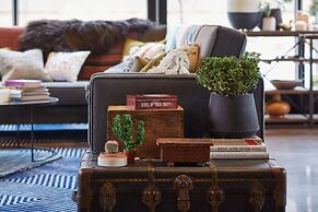 Moxy Denver Cherry Creek