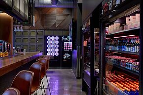 Moxy Denver Cherry Creek
