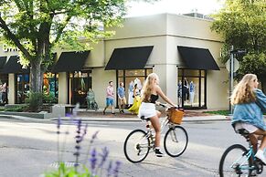 Moxy Denver Cherry Creek