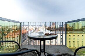 Apollis Business & Budget by Ambiente