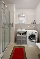 Apollis Business & Budget by Ambiente