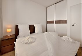 Apollis Business & Budget by Ambiente