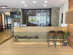 Chonlapruk Lakeside Hotel