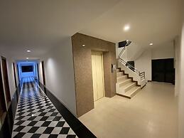 Chonlapruk Lakeside Hotel