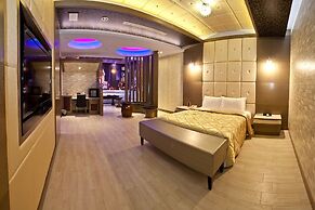 Wei Feng Exquisite Hotel Nanzi Branch