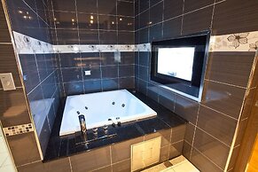 Wei Feng Exquisite Hotel Nanzi Branch