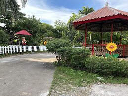 Himawari Restaurant & Cottage