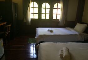 Himawari Restaurant & Cottage