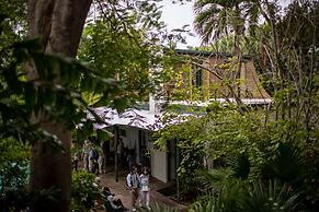 Andrews Inn & Garden Cottages