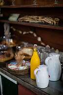 Andrews Inn & Garden Cottages