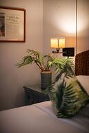 Andrews Inn & Garden Cottages