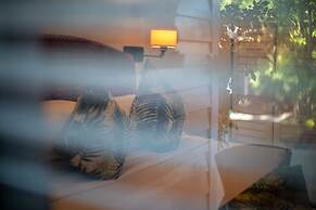 Andrews Inn & Garden Cottages