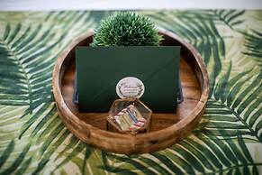 Andrews Inn & Garden Cottages