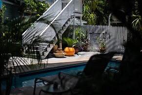 Andrews Inn & Garden Cottages