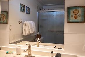 Andrews Inn & Garden Cottages