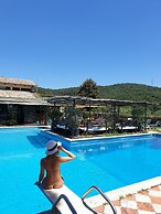 Almanuda Naturist Village