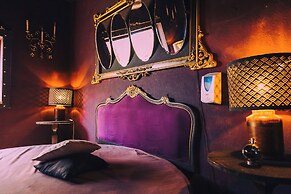 Almanuda Naturist Village