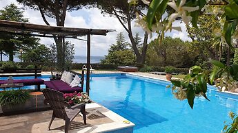 Almanuda Naturist Village