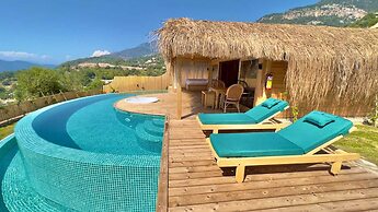 Seaview Faralya Butik Hotel