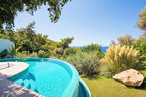 Seaview Faralya Butik Hotel