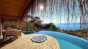 Seaview Faralya Butik Hotel